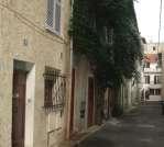 Located in quiet pedestrian street Located in quiet pedestrian street